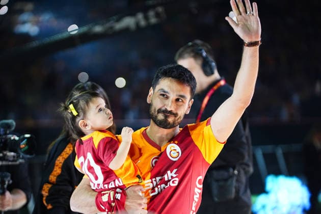 Galatasaray celebrates Turkish Super Lig title in Istanbul ISTANBUL, TURKIYE - MAY 15: Galatasaray football player Ilkay Gundogan joins the celebrations as the players and coaching staff celebrate winning the 2025-2026 Turkish Super Lig championship with a ceremony held at Rams Park Stadium in Istanbul, Turkiye on May 15, 2026. Hakan Akgun Anadolu Istanbul Turkey. Editorial use only. Please get in touch for any other usage.  Copyright: x2026xAnadoluxHakanxAkgunx