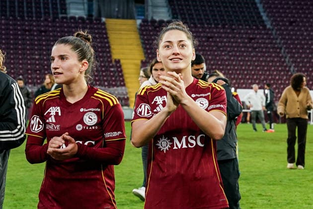 Switzerland: AXA Womens Super League 2025 26, Servette FC Chenois Feminin vs FC Zurich - Stade de Geneve, Carouge: Players of Servette celebrate the victory and entry into the AWSL Final, Laura Tufo of Servette FC Chenois Feminin and Lumbardha Misini of Servette FC Chenois Feminin Copyright: xDanielaxPorcellix