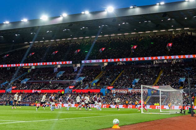 Football - FA Premier League - Aston Villa FC v Liverpool FC BIRMINGHAM, ENGLAND - Friday, May 15, 2026: Liverpool s captain Virgil van Dijk scores his side s first and equalising goal during the FA Premier League match between Aston Villa FC and Liverpool FC at Villa Park. (Photo by David Rawcliffe Propaganda) BIRMINGHAM Villa Park WEST MIDLANDS ENGLAND  Copyright: xDavidxRawcliffex P2026-05-15-Aston Villa_Liverpool-60