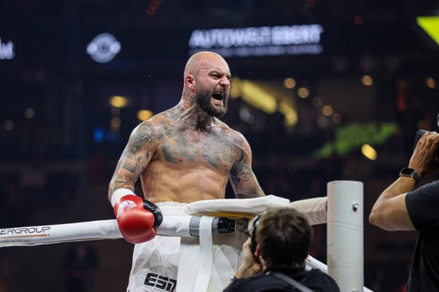 Freude bei Edmon Avagyan nach seinem Sieg Edmon RInglife Avagyan vs. Patrick Fiala beim Ringside Series 2026 - Night of Heavyweights am 15.05.26 in SAP Arena, Mannheim xamx Foto: Alfio Marino *** Joy at Edmon Avagyan after his victory Edmon RInglife Avagyan vs Patrick Fiala at the Ringside Series 2026 Night of Heavyweights on 15 05 26 in SAP Arena, Mannheim xamx Photo Alfio Marino Copyright: