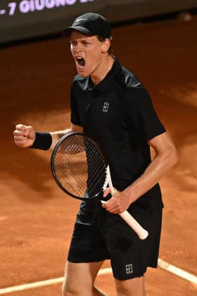 TENNIS - Internazionali di Tennis - Internazionali BNL d Italia Photo by IPA ABACAPRESS.COM84732529 - Jannik Sinner of Italy against Daniil Medvedev during the Internazionali BNL d Italia Day Eleven at Foro Italico on May 15, 2026 in Rome, Italy. Rome Italy  Copyright: xIPAxSport ABACAx