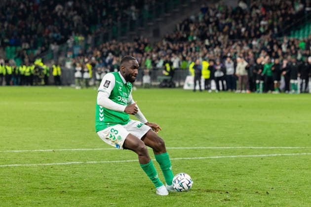 FOOTBALL : AS ST Etienne vs Rodez - Ligue 2 BKT barrage - 15 05 2026 Nade Mickael 3 of Saint-Etienne scoring the winning penalty during the Ligue 2 playoff game between AS Saint-Etienne and Rodez Aveyron Football at Stadium Geoffroy Guichard in Saint-Etienne, France. Saint-EtienneFrance  Copyright: xPaulinexFIGUETx xPSNewZx