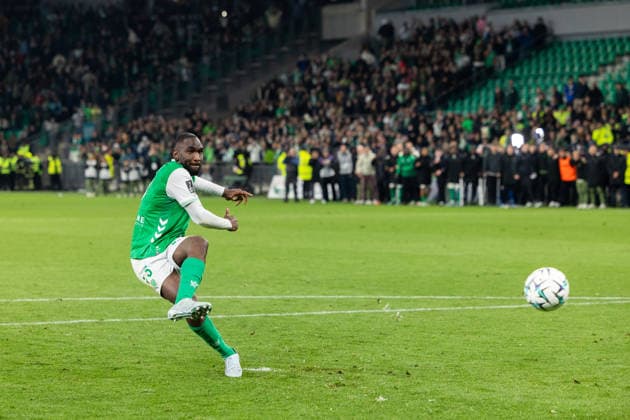 FOOTBALL : AS ST Etienne vs Rodez - Ligue 2 BKT barrage - 15 05 2026 Nade Mickael 3 of Saint-Etienne scoring the winning penalty during the Ligue 2 playoff game between AS Saint-Etienne and Rodez Aveyron Football at Stadium Geoffroy Guichard in Saint-Etienne, France. Saint-EtienneFrance  Copyright: xPaulinexFIGUETx xPSNewZx