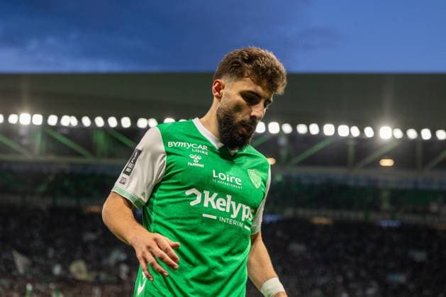 FOOTBALL : AS ST Etienne vs Rodez - Ligue 2 BKT barrage - 15 05 2026 Davitashvili Zuriko 22 of Saint-Etienne in action during the Ligue 2 playoff game between AS Saint-Etienne and Rodez Aveyron Football at Stadium Geoffroy Guichard in Saint-Etienne, France. Saint-EtienneFrance  Copyright: xPaulinexFIGUETx xPSNewZx