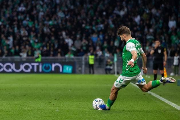 FOOTBALL : AS ST Etienne vs Rodez - Ligue 2 BKT barrage - 15 05 2026 Davitashvili Zuriko 22 of Saint-Etienne in action during the Ligue 2 playoff game between AS Saint-Etienne and Rodez Aveyron Football at Stadium Geoffroy Guichard in Saint-Etienne, France. Saint-EtienneFrance  Copyright: xPaulinexFIGUETx xPSNewZx