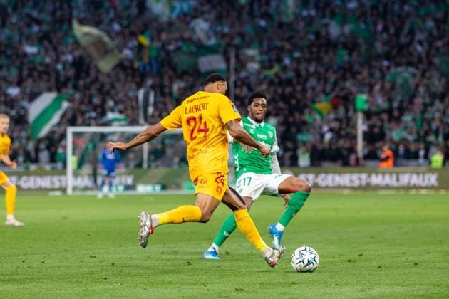 FOOTBALL : AS ST Etienne vs Rodez - Ligue 2 BKT barrage - 15 05 2026 Laurent Loni Claudin 24 of Rodez in action during the Ligue 2 playoff game between AS Saint-Etienne and Rodez Aveyron Football at Stadium Geoffroy Guichard in Saint-Etienne, France. Saint-EtienneFrance  Copyright: xPaulinexFIGUETx xPSNewZx