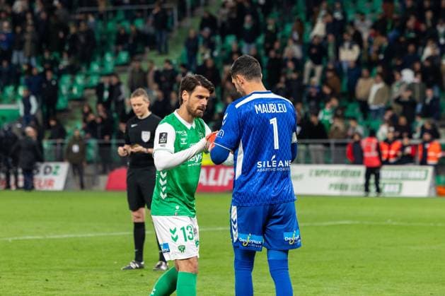 FOOTBALL : AS ST Etienne vs Rodez - Ligue 2 BKT barrage - 15 05 2026 Fonseca Ferreira Joao Diogo 13 of Saint-Etienne and Maubleu Brice 1 of Saint-Etienne in the penalty shootout during the Ligue 2 playoff game between AS Saint-Etienne and Rodez Aveyron Football at Stadium Geoffroy Guichard in Saint-Etienne, France. Saint-EtienneFrance  Copyright: xPaulinexFIGUETx xPSNewZx