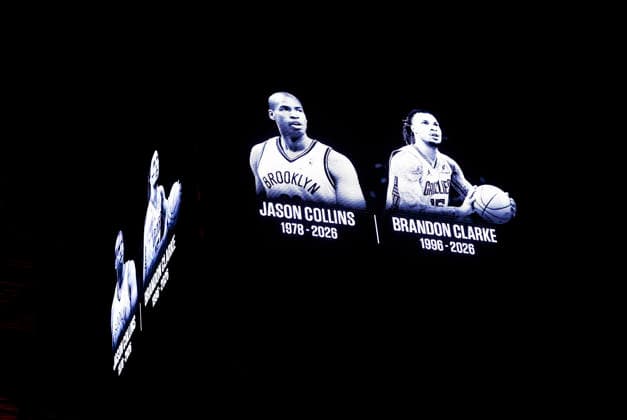 UNCASVILLE, CT - MAY 15: Connecticut Sun held a moment of silence for the recent passing of Jason Collins and Brandon Clarke prior to the WNBA, Basketball Damen, USA game between Las Vegas Aces and Connecticut Sun on May 15, 2026, at Mohegan Sun Arena in Uncasville, CT. (Photo by M. Anthony Nesmith Icon Sportswire) WNBA: MAY 15 Las Vegas Aces at Connecticut Sun EDITORIAL USE ONLY Icon26051548