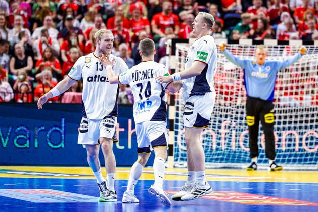 15.05.2026, xIAJx, Handball, Länderspiel, Testspiel, Dänemark - Deutschland, Royal Arena Kopenhagen: L-R Matthes Langhoff (Deutschland 13), Vincent Büchner (Deutschland 74) und Justus Fischer (Deutschland 54) Dänemark