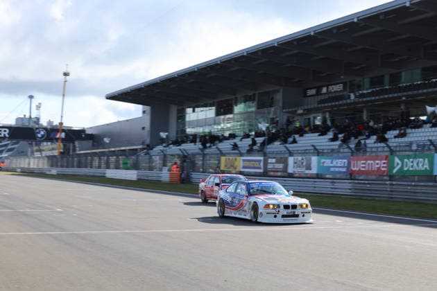 Nürburg, Deutschland 14.-17. Mai 2026: ADAC Ravenol 24h Rennen Nürburgring - 2026 - Samstag Pitlane Boxengasse TWL Qualifying 2 Tourenwagen Legenden Im Bild: 336 Mattersdorfer Philipp - BMW E36 GTR - (Philipp Mattersdorfer) Nürburgring Rheinland Pfalz Copyright: xFotostandx xFabianxWernerx