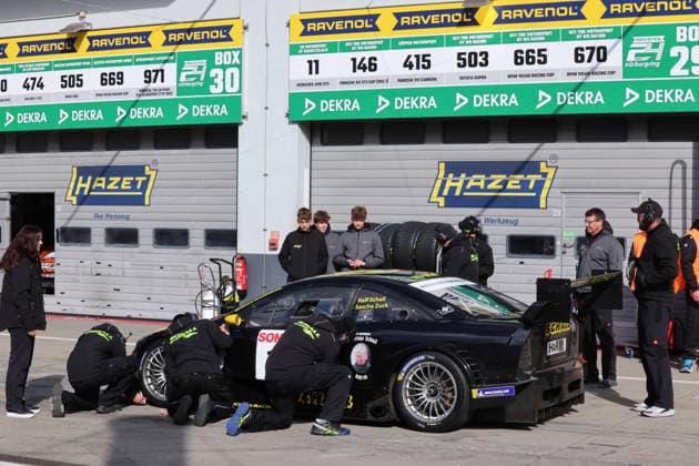 Nürburg, Deutschland 14.-17. Mai 2026: ADAC Ravenol 24h Rennen Nürburgring - 2026 - Samstag Pitlane Boxengasse TWL Qualifying 2 Tourenwagen Legenden Im Bild: 16 Zuck Sascha - Opel Astra V8 Coupe - (Sascha Zuck) Nürburgring Rheinland Pfalz Copyright: xFotostandx xFabianxWernerx