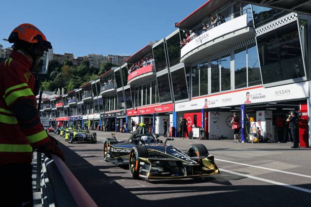 Maximilian Günther (GER) DS Penske fährt zum Beginn des Trainings durch die Boxengasse, FIA Formel E Weltmeisterschaft Saison 12, Monaco E- Prix, MonteCarlo, MC, 16.05.2026,