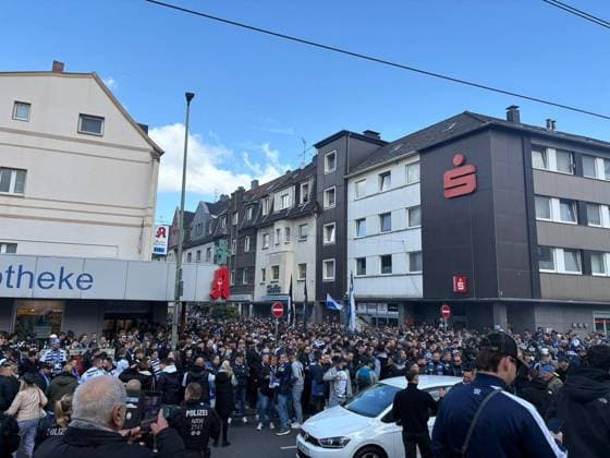 3.Liga MSV Duisburg - Viktoria Köln ** NUR FÜR REDAKTIONELLE ZWECKE ** EDITORIAL USE ONLY **<p>Fußball 3.Liga MSV Duisburg - Viktoria Köln am 16.05.26 in der Schauinsland-Reisen Arena in Duisburg Fanmarsch MSV Duisburg Deutschland Nordrhein-Westfalen Duisburg Copyright: JakobxKlos