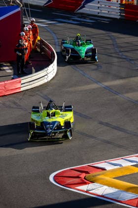Jake Dennis (Andretti Formula E, 27) erstes freies Training Free Practice 1, ABB FIA Formula E World Championship, WM, Weltmeisterschaft Monaco e-Prix 2026, Monte Carlo, Saison 12 2025 26, Runde 9, 16.05.2026, ABB FIA Formula E World Championship, Monaco e-Prix 2026, Monte Carlo, Saison 12 2025 26, Runde 9, 16.05.2026 Monte Carlo Copyright: xEibner-Pressefoto LauraxRoemerx EP_LRR