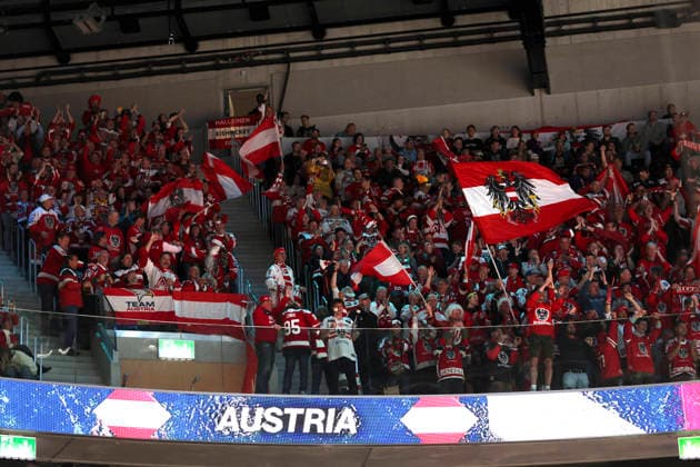 Ice hockey, Eishockey - IIHF WC 2026 ZURICH,SWITZERLAND,16.MAY.26 - ICE HOCKEY - IIHF Ice Hockey World Championship, WM, Weltmeisterschaft 2026, group stage, Austria vs Great Britain. Image shows the rejoicing of fans of AUT.  GEPAxpictures xMaticxKlansek