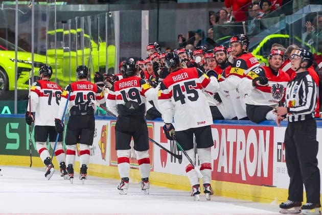 Ice hockey, Eishockey - IIHF WC 2026 ZURICH,SWITZERLAND,16.MAY.26 - ICE HOCKEY - IIHF Ice Hockey World Championship, WM, Weltmeisterschaft 2026, group stage, Austria vs Great Britain. Image shows the rejoicing of AUT.  GEPAxpictures xMaticxKlansek