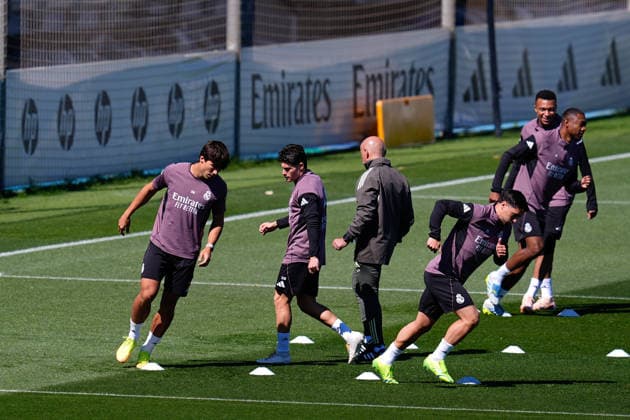 May 16, 2026, Valdebebas, Madrid, Spain: Gonzalo Garcia and Fran Garcia during the training day of Real Madrid ahead the Spanish League, LaLiga EA Sports, football match against Sevilla FC at Ciudad Deportiva Real Madrid on May 16, 2026, in Valdebebas, Madrid, Spain. Valdebebas Spain - ZUMAa181 20260516_zaa_a181_060 Copyright: xDennisxAgyemanx