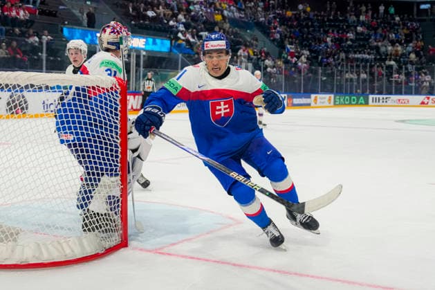 FRIBOURG, SWITZERLAND - MAY 16: Sebastian Cederle of Slovakia in action during the 2026 IIHF Ice hockey, Eishockey World Championship, WM, Weltmeisterschaft Switzerland game between Slovakia and Norway at BCF Arena on May 16, 2026 in Fribourg, Fribourg. Fribourg BCF Arena Fribourg Switzerland Copyright: xJustPictures.ch JarixPestelaccix jp-en-EuSpIm-JP6_JAR_Slovakia_Norway_16May2026_00078