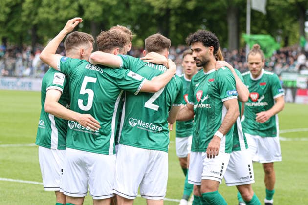 16.05.2026, Fussball, Herren, Dritte Liga, 38. Spieltag 3. Liga Saison 2025 2026: FC Schweinfurt 05 - FC Erzgebirge Aue Schweinfurter Jubel nach dem 1:0 durch Sebastian Müller (FC Schweinfurt 05, 37) Schweinfurt Riedel Bau Arena im Sachs-Stadio Bayern Unterfranken Deutschland