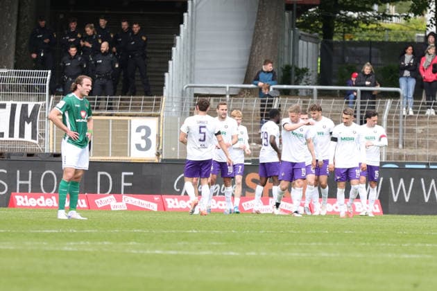 16.05.2026, Fussball, Herren, Dritte Liga, 38. Spieltag 3. Liga Saison 2025 2026: FC Schweinfurt 05 - FC Erzgebirge Aue Aue feiert das Tor zum 2:1 Schweinfurt Riedel Bau Arena im Sachs-Stadio Bayern Unterfranken Deutschland