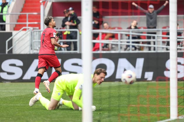 3. Liga; FC Ingolstadt 04 - SV Waldhof Mannheim; Tor Jubel Treffer Yann Sturm (7, FCI) Torwart Nijhuis Thijmen (1 SVWM) 3. Liga - FC Ingolstadt 04 Saison 2025 2026 SV Waldhof Mannheim;