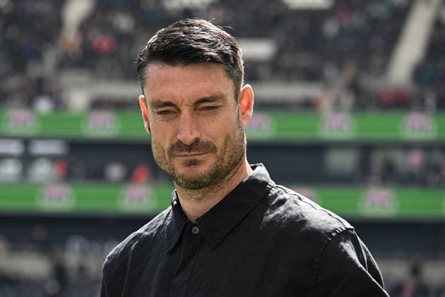 16.05.2026, xsltx, Fussball 1.Bundesliga, Eintracht Frankfurt - VfB Stuttgart v.l. Trainer Albert Riera (Eintracht Frankfurt) (DFL DFB REGULATIONS PROHIBIT ANY USE OF PHOTOGRAPHS as IMAGE SEQUENCES and or QUASI-VIDEO) Frankfurt am Main *** 16 05 2026, xsltx, Soccer 1 Bundesliga, Eintracht Frankfurt VfB Stuttgart v l Coach Albert Riera Eintracht Frankfurt DFL DFB REGULATIONS PROHIBIT ANY USE OF PHOTOGRAPHS as IMAGE SEQUENCES and or QUASI VIDEO Frankfurt am Main