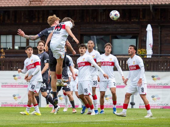 Kopfball vonBjarke Jacobsen (VfL Osnabrueck, 15) zum 0:1 GER, VfB Stuttgart II vs. VfL Osnabrueck, Fussball, 3. Bundesliga, 38. Spieltag, Spielzeit 2025 2026, 16.05.2026 GER, VfB Stuttgart II vs. VfL Osnabrueck, Fussball, 3. Bundesliga, 38. Spieltag, Spielzeit 2025 2026, 16.05.2026 Aspach Copyright: xEibner-Pressefoto CarstenxSchwerx EP_CSG