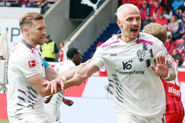 16.05.2026, xrekx, Fussball 1.Bundesliga, 1.FC Heidenheim - FSV Mainz 05 v.l. Torjubel nach dem Tor zum celebrating the goal celebrate 0:1 durch Phillip Tietz (1.FSV Mainz 05) mit Silvan Widmer (1.FSV Mainz 05) (DFL DFB REGULATIONS PROHIBIT ANY USE OF PHOTOGRAPHS as IMAGE SEQUENCES and or QUASI-VIDEO) Heidenheim