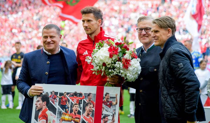 16.05.2026, xemx, Fussball 1.Bundesliga, FC Bayern Muenchen - 1.FC Köln v.l. Leon Goretzka (FC Bayern Muenchen) wurde verabschiedet (DFL DFB REGULATIONS PROHIBIT ANY USE OF PHOTOGRAPHS as IMAGE SEQUENCES and or QUASI-VIDEO) Muenchen *** 16 05 2026, xemx, Fussball 1 Bundesliga, FC Bayern Muenchen 1 FC Köln v l Leon Goretzka FC Bayern Muenchen was passed DFL DFB REGULATIONS PROHIBIT ANY USE OF PHOTOGRAPHS as IMAGE SEQUENCES and or QUASI VIDEO Muenchen