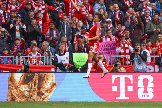 Tom Bischof (FC Bayern München) Torjubel, jubelt nach seinem Treffer zum 3:1 waehrend des Spiels der Bundesliga zwischen FC Bayern München und 1. FC Köln, Allianz Arena am 16. May 2026 in München, Deutschland. (Foto von Oliver Kaelke DeFodi Images) +++ Tom Bischof (FC Bayern München) celebrates after scoring his team s third goal during the Bundesliga match between FC Bayern München and 1. FC Köln at Allianz Arena on May 16, 2026 in München, Germany. (Photo by Oliver Kaelke DeFodi Images) DFL regulations prohibit any use of photographs as image sequences and or quasi-video. (Photo by Oliver Kaelke DeFodi Images) -