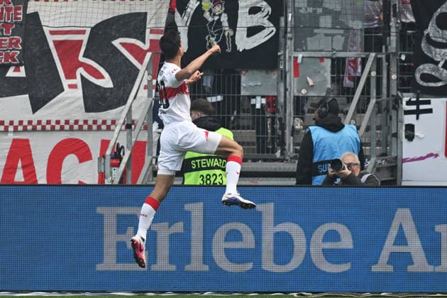 16.05.2026, xsltx, Fussball 1.Bundesliga, Eintracht Frankfurt - VfB Stuttgart v.l. Torjubel nach dem Tor zum celebrating the goal celebrate 0:1 durch Jose Maria Andres Baixauli (VfB Stuttgart) Chema (DFL DFB REGULATIONS PROHIBIT ANY USE OF PHOTOGRAPHS as IMAGE SEQUENCES and or QUASI-VIDEO) Frankfurt am Main