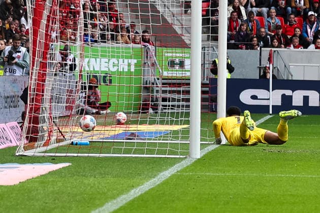 2:1 Tor fuer RB Leipzig durch Assan Ouedraogo (RB Leipzig, 20) , Deutschland, Fussball, 1. Bundesliga, 34.Spieltag, 2025 2026, SC Freiburg vs. RB Leipzig, 16.05.2026, Freiburg im Breisgau Europa-Park Stadion Baden-Württemberg Deutschland Copyright: xGrantxHubbsx