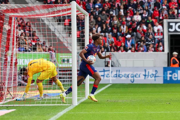 2:1 Tor fuer RB Leipzig durch Assan Ouedraogo (RB Leipzig, 20) , Deutschland, Fussball, 1. Bundesliga, 34.Spieltag, 2025 2026, SC Freiburg vs. RB Leipzig, 16.05.2026, Freiburg im Breisgau Europa-Park Stadion Baden-Württemberg Deutschland Copyright: xGrantxHubbsx