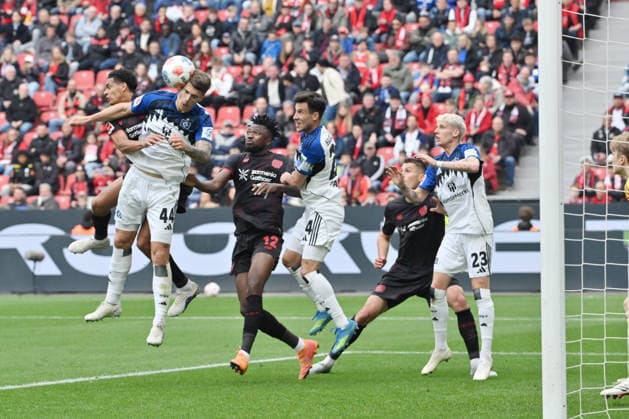 Jarell Quansah (Bayer 04 Leverkusen), Luka Vuskovic (Hamburger SV), Edmond Tapsoba (Bayer 04 Leverkusen), Nicolas Capaldo (Hamburger SV), Patrik Schick (Bayer 04 Leverkusen), Albert Grönbaek (Hamburger SV), v.li. 16.05.2026, Fussball 1. Bundesliga, Saison 2025 2026, 34. Spieltag, Bayer 04 Leverkusen - Hamburger SV DFL regulations prohibit any use of photographs as image sequences and or quasi-video Leverkusen BayArena Nordrhein Westfalen Deutschland