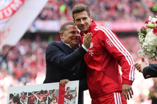 Leon Goretzka (FC Bayern München) wird verabschiedet waehrend des Spiels der Bundesliga zwischen FC Bayern München und 1. FC Köln, Allianz Arena am 16. May 2026 in München, Deutschland. (Foto von Oliver Kaelke DeFodi Images) +++ Leon Goretzka (FC Bayern München) is adopted during the Bundesliga match between FC Bayern München and 1. FC Köln at Allianz Arena on May 16, 2026 in München, Germany. (Photo by Oliver Kaelke DeFodi Images) DFL regulations prohibit any use of photographs as image sequences and or quasi-video. (Photo by Oliver Kaelke DeFodi Images) -
