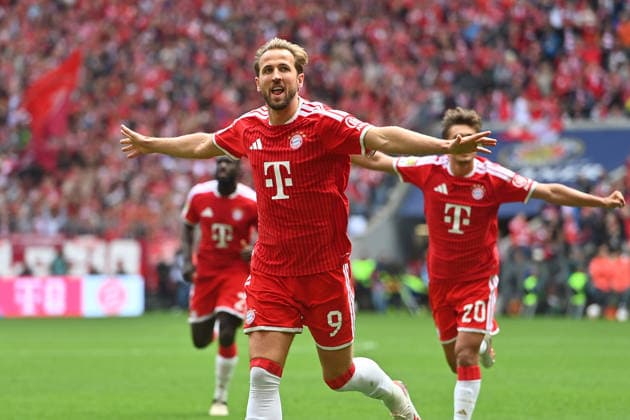 Torjubel Harry KANE (Bayern Muenchen), Jubel,Freude,Begeisterung,Aktion, Fussball 1. Bundesliga Saison 2025 2026, 34.Spieltag, Spieltag34 FC Bayern Muenchen - 1.FC Koeln am 16.05.2026 , A L L I A N Z A R E N A.