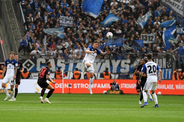 Nicolai Remberg (Hamburger SV) in Aktion, am Ball, Einzelaktion waehrend des Spiels der Bundesliga zwischen Bayer 04 Leverkusen und dem Hamburger SV, BayArena am 16. May 2026 in Leverkusen, Deutschland. (Foto von Ralf Treese DeFodi Images) +++ Nicolai Remberg (Hamburger SV) controls the ball during the Bundesliga match between Bayer 04 Leverkusen and Hamburger SV at BayArena on May 16, 2026 in Leverkusen, Germany. (Photo by Ralf Treese DeFodi Images) DFL regulations prohibit any use of photographs as image sequences and or quasi-video. (Photo by Ralf Treese DeFodi Images) -