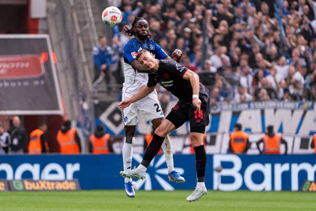 Leverkusen, Deutschland 16. Mai 2026: 1. BL - 2025 2026 - Sp. 34 - Bayer 04 Leverkusen gegen Hamburger SV Im Bild: v. li. im Zweikampf Jordan Torunarigha (HSV) und Patrik Schick (LEV) DFL DFB regulations prohibit any use of photographs as image sequences and or quasi-video BayArena Nordrhein Westfalen Copyright: xFotostandx xKruczynskix