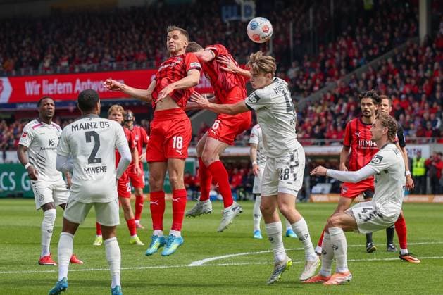 Aktion von Marvin Pieringer 18 (1FC Heidenheim 1846) mit Kacper Potulski 48 (1. FSV Mainz 05), 1. FC Heidenheim vs. 1. FSV Mainz 05, Fussball, Maenner, Bundesliga, DFL, Saison 2025 2026, 34. Spieltag, Rueckrunde, 16.05.2026 DFB regulations prohibit any use of photographs as image sequences and or quasi-video Heidenheim Baden-Wuerttemberg Deutschland