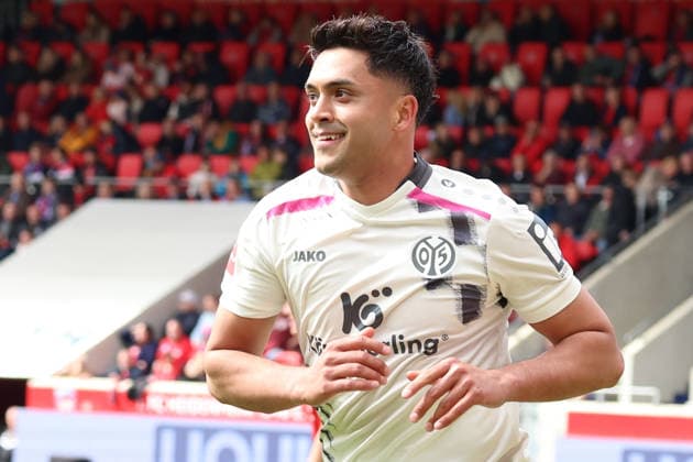 16.05.2026, xrekx, Fussball 1.Bundesliga, 1.FC Heidenheim - FSV Mainz 05 v.l. Torjubel nach dem Tor zum celebrating the goal celebrate 0:2 durch Nadiem Amiri (1.FSV Mainz 05) (DFL DFB REGULATIONS PROHIBIT ANY USE OF PHOTOGRAPHS as IMAGE SEQUENCES and or QUASI-VIDEO) Heidenheim