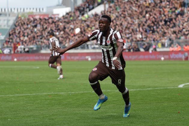 2026.05.16 xfsx Fussball 1. Bundesliga FC St. Pauli - VfL Wolfsburg v.l. Abdoulie Ceesay (FC St. Pauli ,9) macht das Tor zum 1:1 fuer FC St. Pauli jubelnd, bejubelt, jubelt, jubeln (DFL regulations prohibit any use of photographs as image sequences and or quasi-video. Copyright: HMBxMedia FernandoxSoares