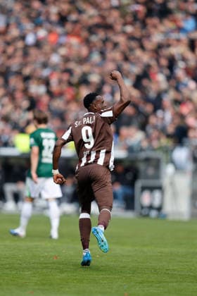 Fußball I Männer I Saison 2025-2026 I Bundesliga I FC St. Pauli - VfL Wolfsburg I 16.05.2026 Abdoulie Ceesay (9, FC St. Pauli) Jubelt nach dem Ausgleichstreffer. Hamburg Millerntor-Stadion Niedersachsen Deutschland Copyright: xLobeca CedricxSiefkerx