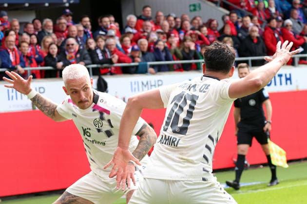 16.05.2026, xrekx, Fussball 1.Bundesliga, 1.FC Heidenheim - FSV Mainz 05 v.l. Torjubel nach dem Tor zum celebrating the goal celebrate 0:2 durch Nadiem Amiri (1.FSV Mainz 05) mit Phillip Tietz (1.FSV Mainz 05) (DFL DFB REGULATIONS PROHIBIT ANY USE OF PHOTOGRAPHS as IMAGE SEQUENCES and or QUASI-VIDEO) Heidenheim