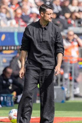 1. Fussball Bundesliga: Eintracht Frankfurt - VfB Stuttgart, 16.05.2026 Albert Riera (Trainer Eintracht Frankfurt), Freisteller, Portrait Porträt, Eintracht Frankfurt - VfB Stuttgart, Frankfurt, Deutsche Bank Park, 16.5.2026 Copyright: xBEAUTIFULxSPORTS Gawlikx