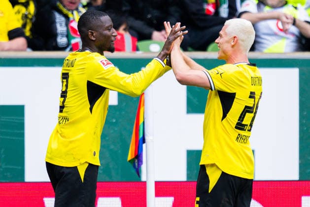 16.05.2026 - Fußball, 2025 2026, 1. Bundesliga, 34. Spieltag, SV Werder Bremen - Borussia Dortmund: (L-R) Serhou Guirassy (Dortmund) jubelt nach seinem Tor zum 0:1 mit Julian Ryerson (Dortmund) DFL REGULATIONS PROHIBIT ANY USE OF PHOTOGRAPHS AS IMAGE SEQUENCES AND OR QUASI-VIDEO.