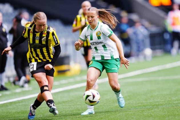 STOCKHOLM, SVERIGE 20260516 Häckens Pernille Sanvig mot Hammarbys Fanny Peterson under lördagens finalmatch i Svenska cupen mellan Hammarby IF och BK Häcken FF pa 3Arena. STOCKHOLM SVERIGE x10658x
