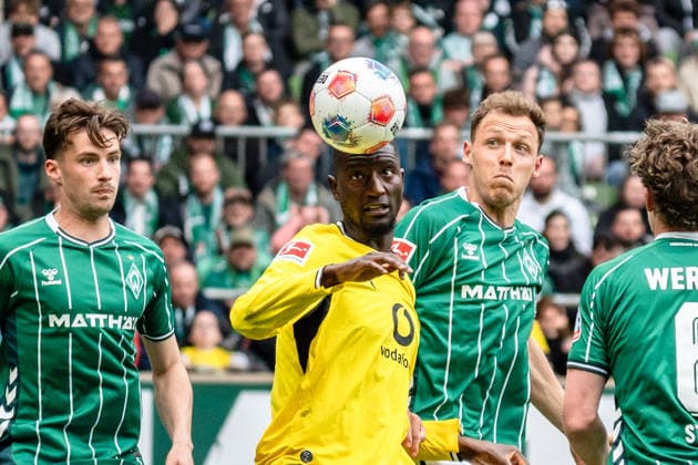 Deutschland: Bundesliga 2025 2026 34. Spieltag, SV Werder Bremen vs. Borussia Dortmund Samstag, 16.05.2026 Weserstadion, Bremen Serhou Guirassy (Borussia Dortmund, 9) Jens Stage ( 6) Copyright: xCelinaxLeiersx