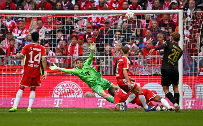 16.05.2026, Fussball Bundesliga 2025 2026, 34.Spieltag, FC Bayern München - 1.FC Köln, in der Allianz-Arena München, v.l. Luis Diaz (FC Bayern München), Torwart Jonas Urbig (FC Bayern München), Joshua Kimmich (FC Bayern München) Jonathan Tah (FC Bayern München) und Sebastian Sebulonsen (1.FC Köln)