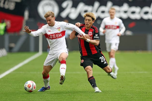 16.05.2026, xovx, Fußball Fußball Bundesliga, Eintracht Frankfurt - VfB Stuttgart v.l. Maximilian Mittelstädt (VfB Stuttgart), Ritsu Doan (Eintracht Frankfurt) (DFL DFB REGULATIONS PROHIBIT ANY USE OF PHOTOGRAPHS as IMAGE SEQUENCES and or QUASI-VIDEO) emspor Frankfurt