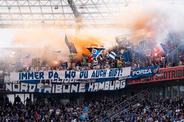 Leverkusen, Deutschland 16. Mai 2026: 1. BL - 2025 2026 - Sp. 34 - Bayer 04 Leverkusen gegen Hamburger SV Im Bild: Fans mit Pyrotechnik DFL DFB regulations prohibit any use of photographs as image sequences and or quasi-video BayArena Nordrhein Westfalen Copyright: xFotostandx xKruczynskix